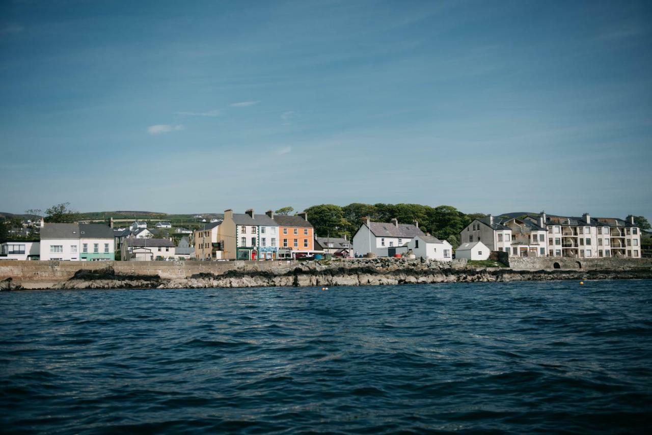 The Castle Inn Restaurant Greencastle  Exterior photo
